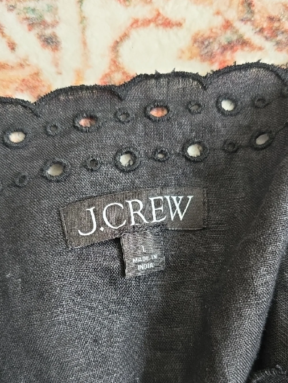 J. Crew Bungalow 100% Linen Black Embroidered Eyelet V-Neck Blouse Large - Picture 7 of 8